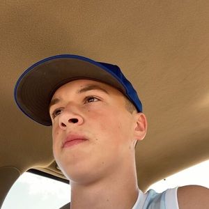 Meet your Posher, Aiden